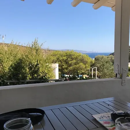 Araζω, Irakleia Family * Irakleia (Naxos)